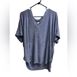 Natori Oversized Blue Terry Cloth V-Neck High Low Lounge Short Sleeve Top SZ M